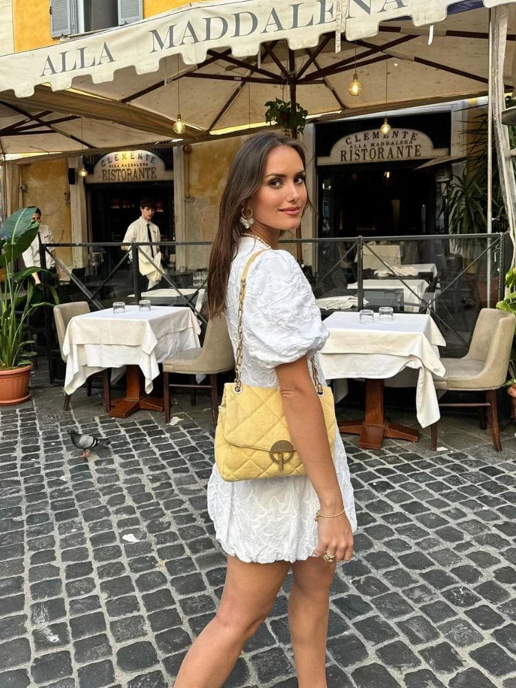 ALICE | Chic Minikleid mit Strukturmuster und Puffärmeln