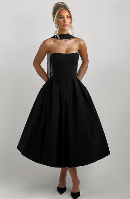 LAILA-MARIE | Curve Torch Midikleid