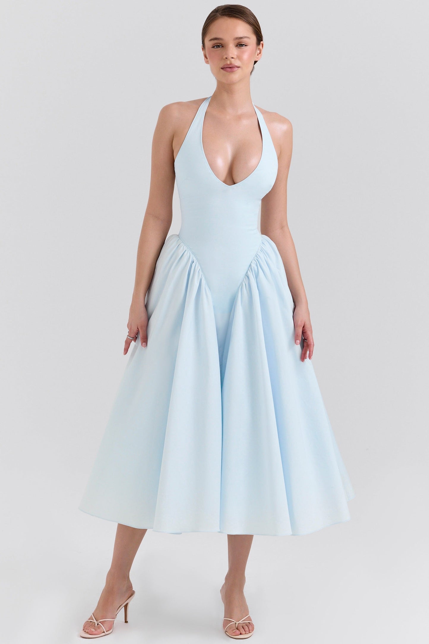 CHEYENNE | Luxuriöses Midi-Kleid mit Tiefem Ausschnitt