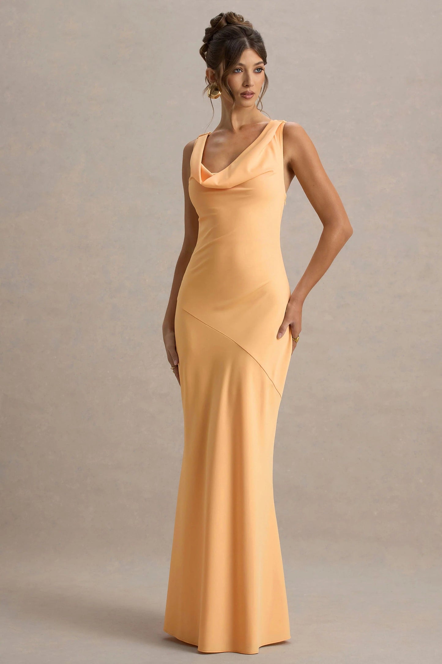 LENA | Minimalistisches Maxi Kleid mit Drapiertem Ausschnitt