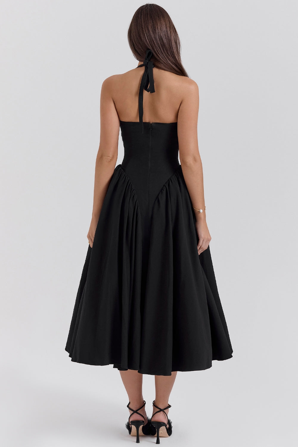 CHEYENNE | Luxuriöses Midi-Kleid mit Tiefem Ausschnitt